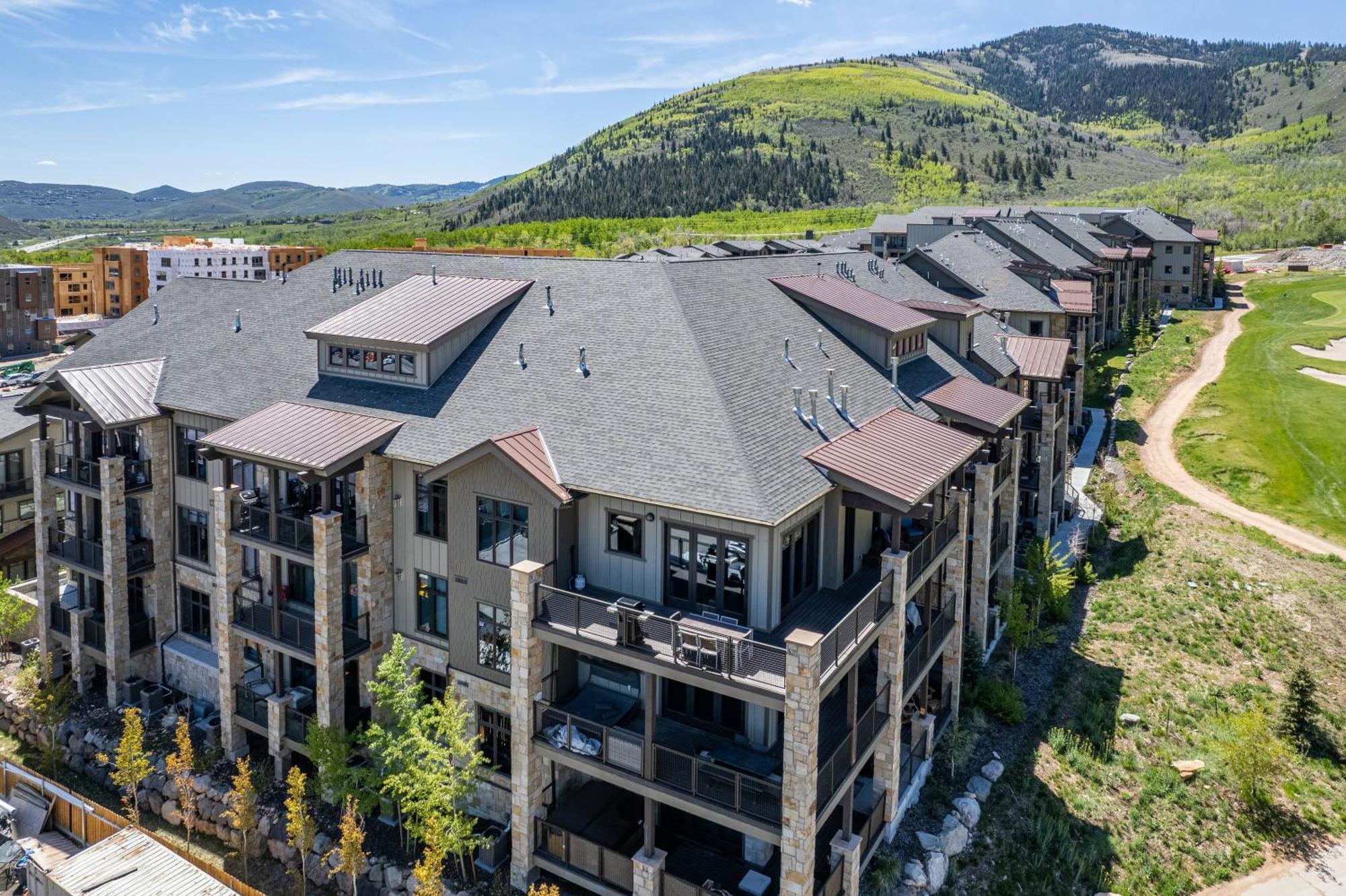 Blackstone Luxury 2Br, Walk To Skiing At Cabriolet, Mountain View, Shared Pool And Hot Tub, Gym Park City Exterior photo